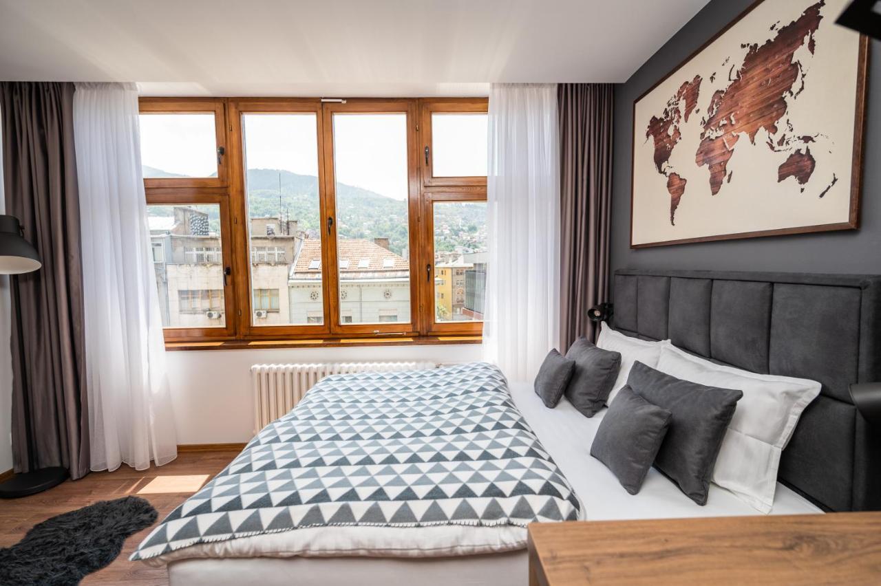 Modern And Bright Apartments - Main Street Sarajevo Bagian luar foto