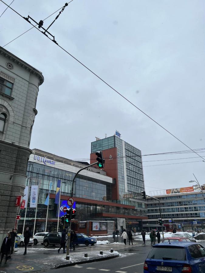Modern And Bright Apartments - Main Street Sarajevo Bagian luar foto